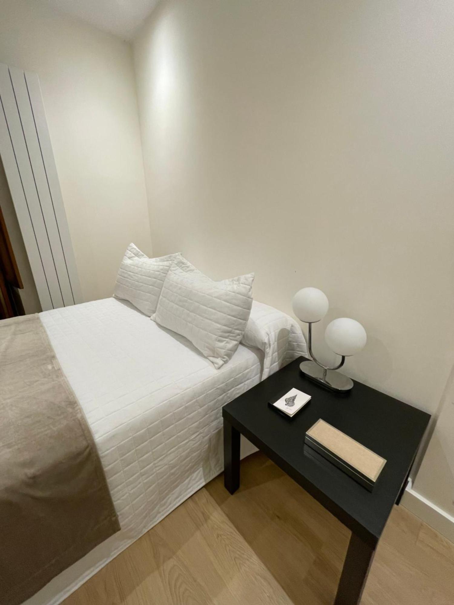 Cool For 4 At The Medieval Quarter Apartamento Oviedo