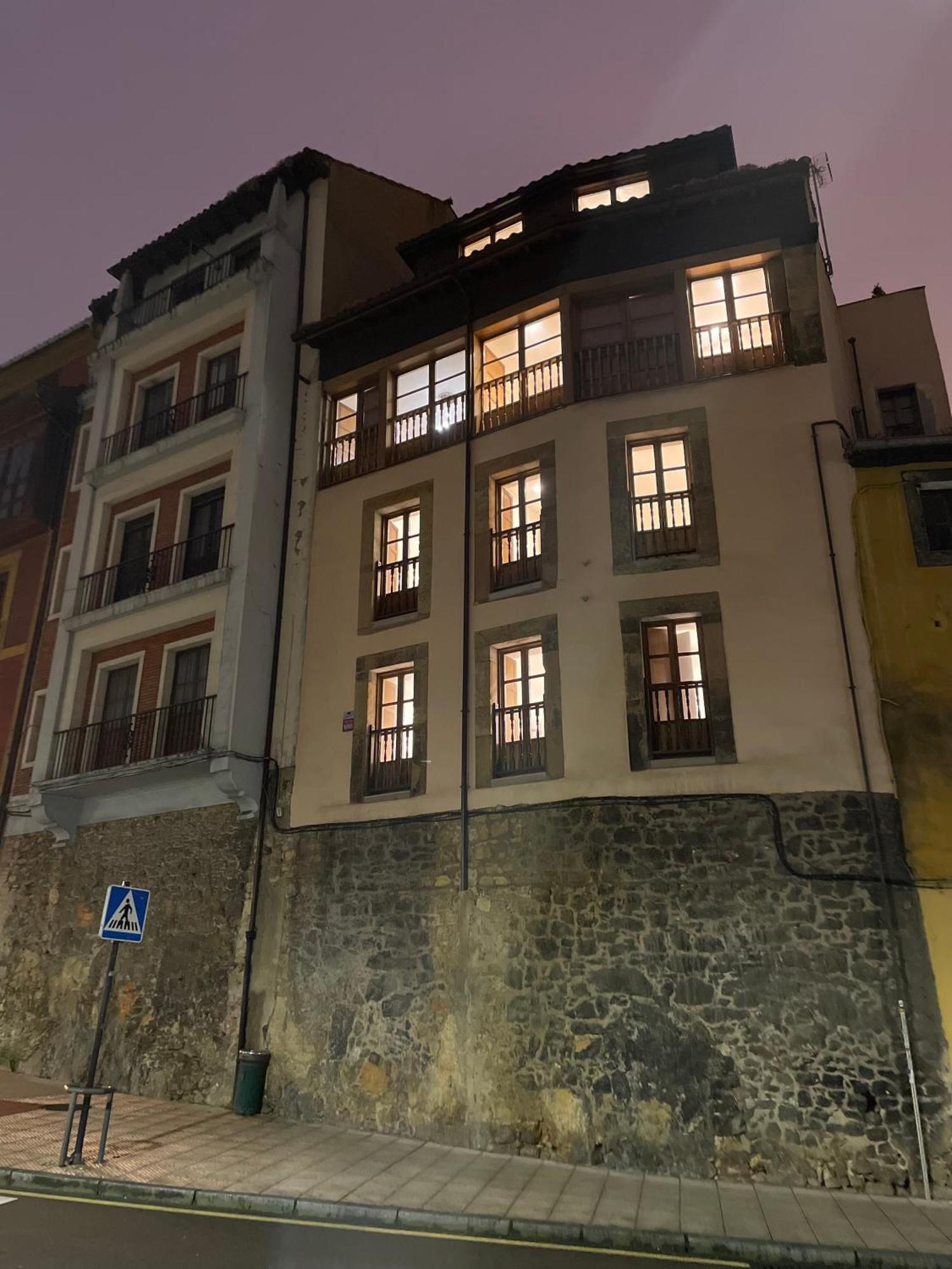 Cool For 4 At The Medieval Quarter * Oviedo